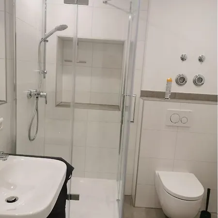 Apartament Mc Monti Fr-ehrenkirchen, Zentral, Netflix, Wlan, Pkw-stellplatz Kostenlos Ehrenkirchen